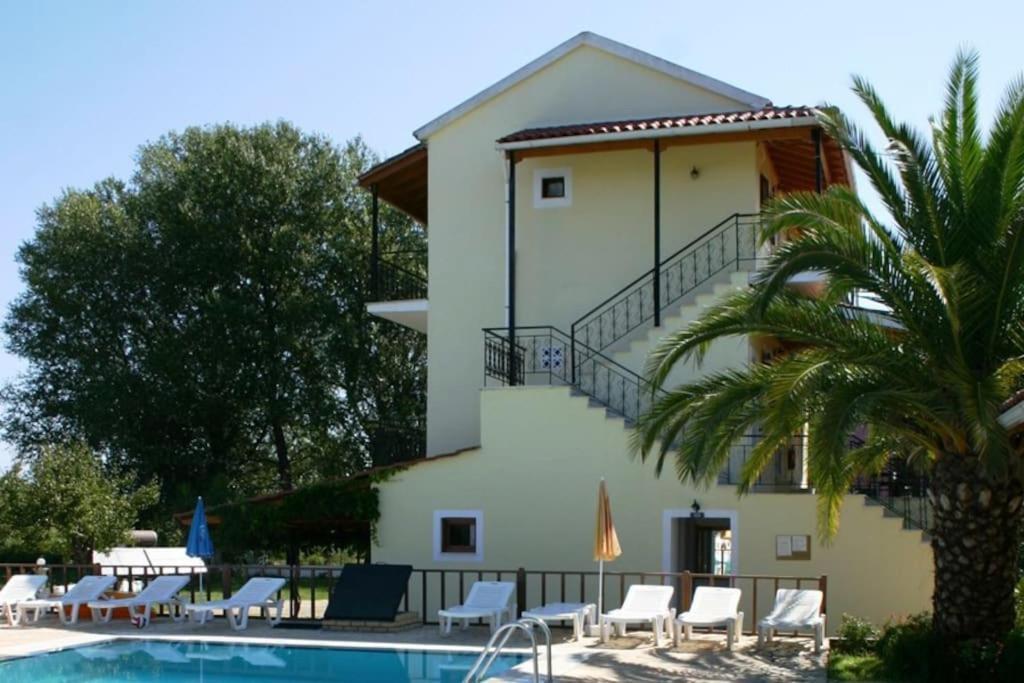 Villa Fondas Roda Экстерьер фото